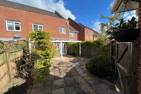 4 bedroom terraced house for sale, Spiro Close, Pulborough, West Sussex