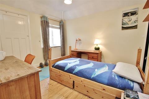 5 Fenns Lane, West End, Woking, GU24 9QF