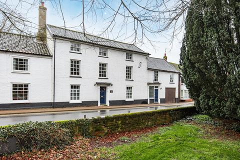 5 bedroom terraced house for sale - Hingham