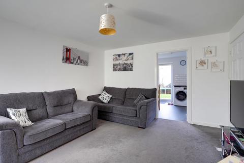 42 Buzzard Way, Cranbrook, Exeter, EX5 7GX