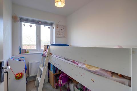 42 Buzzard Way, Cranbrook, Exeter, EX5 7GX
