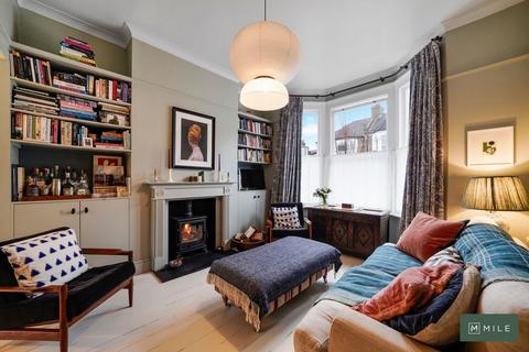 11 Rainham Road, London, NW10 5DS