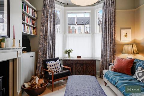 11 Rainham Road, London, NW10 5DS