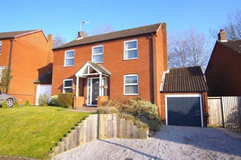 4 bedroom detached house for sale - Alfred Lyons Close, Abbots Bromley