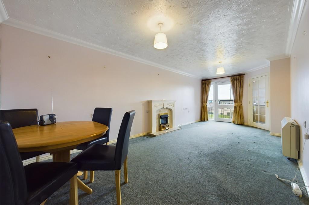 Mellor Lodge, Uttoxeter 2 bed apartment for sale £165,000
