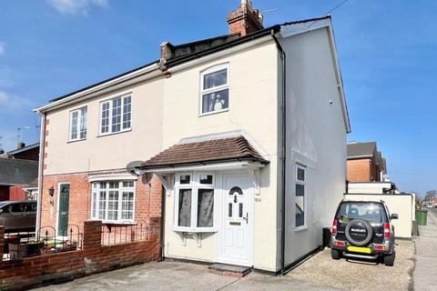 2 bedroom semi-detached house for sale, Queens Road, Farnborough GU14