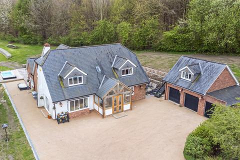 Spoondell Bungalow Whipsnade Road, Kensworth, Dunstable, LU6 2NB