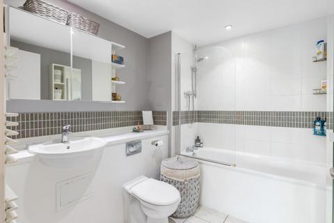 1 bedroom flat for sale, Hardwicks Square, London