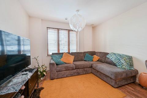 Drayton Green Road, Ealing, London, W13