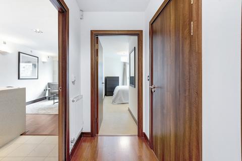 1 bedroom apartment for sale, Vicentia Court, London SW11