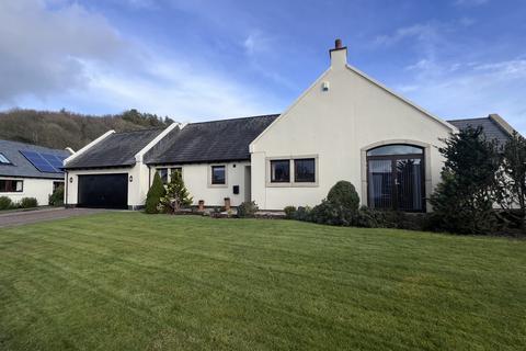 4 bedroom detached bungalow for sale - 16 Rossway Road Kirkcudbright