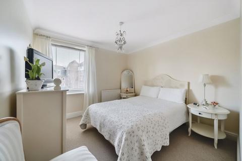 2 bedroom apartment for sale, Mortley Close, Tonbridge, Kent, TN9 1ET
