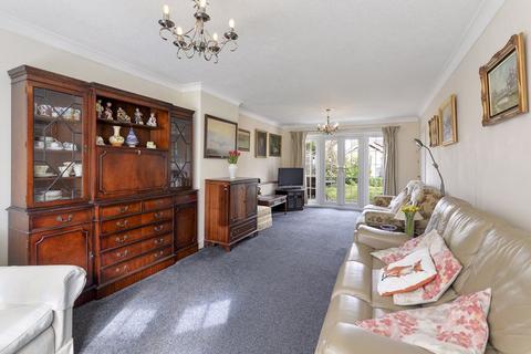 17 Allington Drive, Tonbridge, TN10 4HH