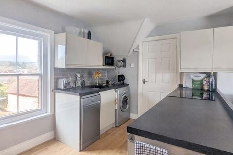 2 bedroom apartment for sale, High Street, Haslemere