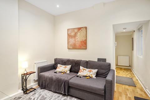 2 bedroom flat to rent, Cornwall Gardens, South Kensington, London