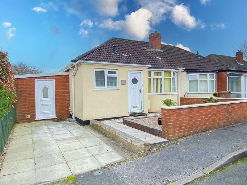 Moorcroft, Bilston, WV14 8ES 2 bed bungalow for sale £160,000