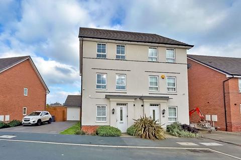 4 bedroom semi-detached house for sale, Centenary Lane, Wednesbury