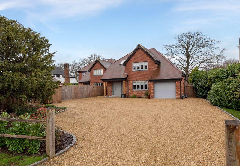East Horsley 5 bed detached house for sale £1,350,000