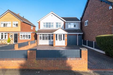 4 bedroom detached house for sale, Princess Street, Burntwood, WS7 1JW
