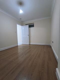 1 bedroom ground floor flat to rent, Penrhyn Crescent