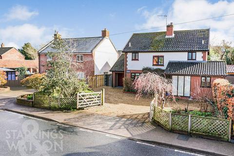 3 bedroom detached house for sale, The Street, Rickinghall, Diss