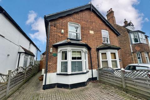 3 bedroom semi-detached house for sale, Cores End Road, Bourne End SL8