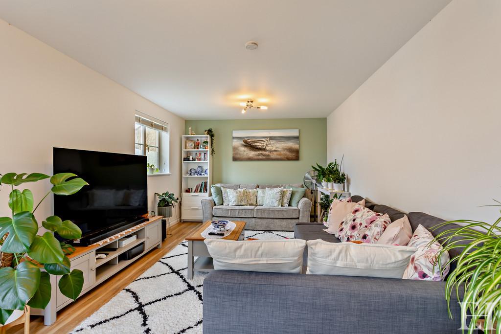 Eynesbury, St. Neots 4 bed detached house for sale £375,000