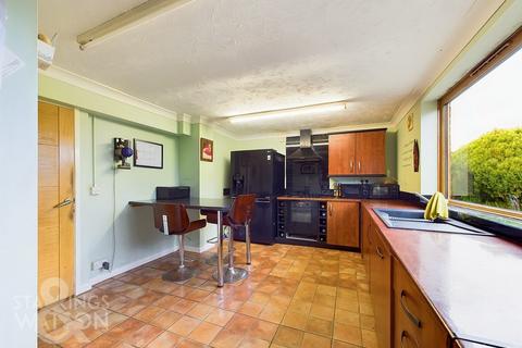 3 bedroom semi-detached house for sale, The Common, Chedgrave, Norwich