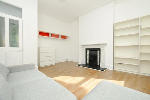 2 bedroom flat to rent, Evering Road, Stoke Newington