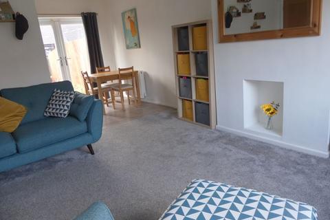 10 Chatsworth Close, Shaw, Oldham, OL2 8EB