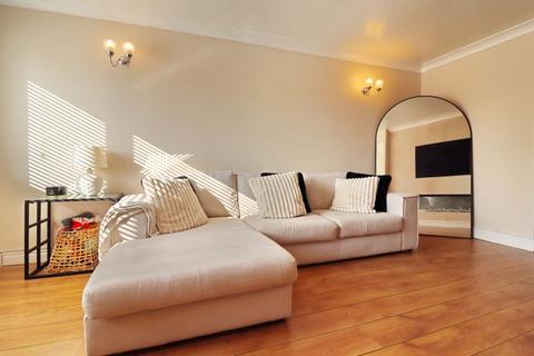 1 Tintern Avenue, Astley, Manchester, M29 7WL