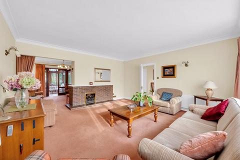 7 Golf Road, Bromley, BR1 2JA