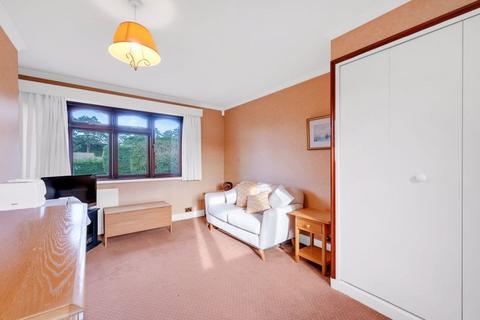 7 Golf Road, Bromley, BR1 2JA