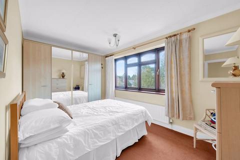 7 Golf Road, Bromley, BR1 2JA