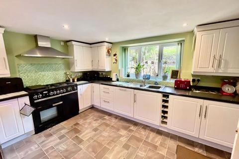 4 bedroom detached house for sale, Tramway Road, Nr Soudley GL14