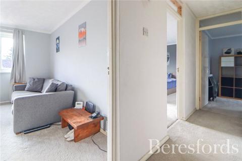 2 bedroom maisonette for sale, Harwich Road, Colchester, CO4