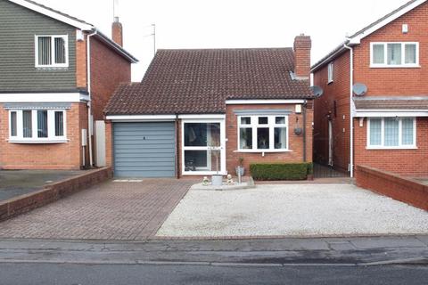 2 bedroom detached bungalow for sale, Broad Street, Kingswinford DY6