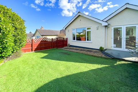 4 bedroom bungalow for sale, Bay View Road, Benllech, Tyn-y-Gongl, Isle of Anglesey, LL74