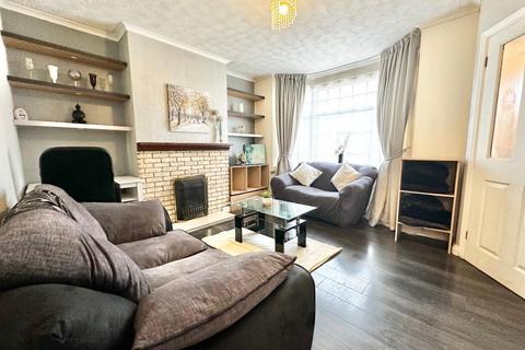 3 bedroom terraced house to rent, Neville Road, Luton, Bedfordshire, LU3 2JG
