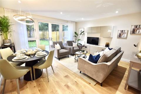 3 bedroom apartment for sale - Woodcote Valley Road, Purley, CR8