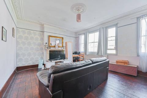 2 bedroom flat for sale, Barrow Road, Streatham, London, SW16