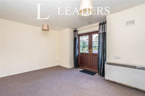 35 Compass Point, Fareham, PO16 0LJ