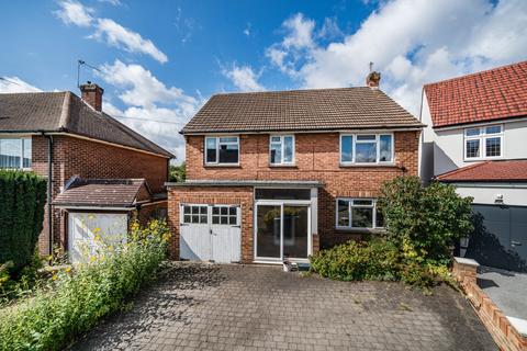 8 The Rise, Bexley, DA5 3EJ
