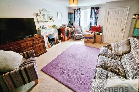 3 bedroom semi-detached house for sale, Emerson Close, Swindon, Wiltshire