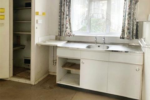 221 Albert Drive, Woking, GU21 5RD