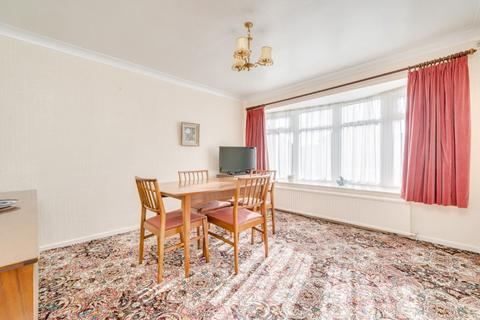 26 Princess Mead, Goldsborough, Knaresborough, HG5 8NP