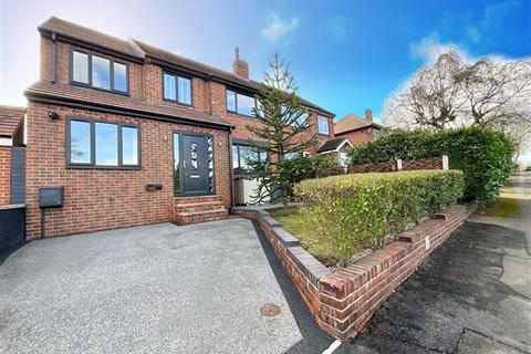 61 Aughton Lane, Aston, Sheffield, S26 2AN