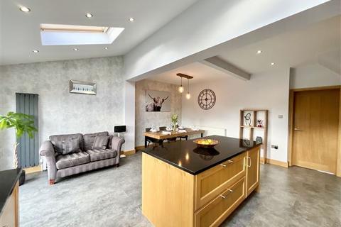 61 Aughton Lane, Aston, Sheffield, S26 2AN