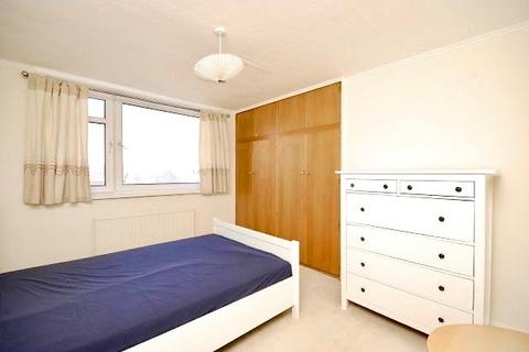 2 bedroom apartment to rent, Regents Park Road, Finchley Central, N3