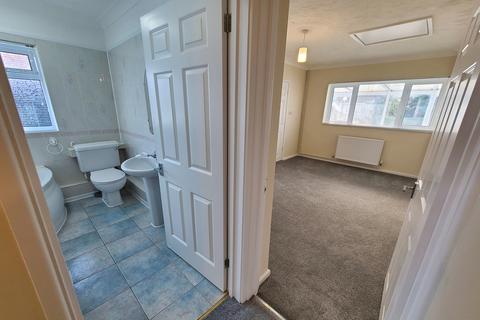 46 Barnsfield Crescent, Totton, Southampton, SO40 8BW